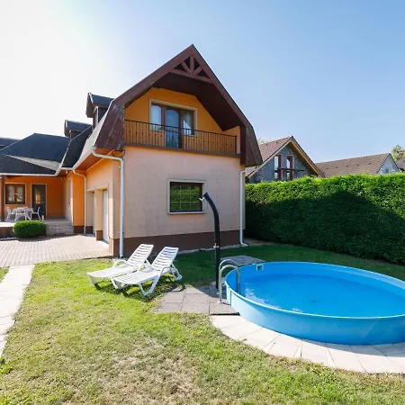 Holiday home Narcisse By Interhome Balatonszarszo
